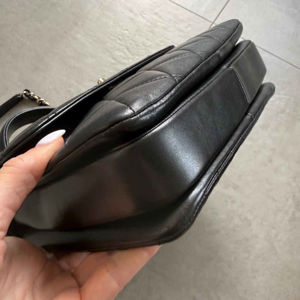 Chanel Black Quilted Shoulder Bag with Gold Accents - Picture 10 of 14